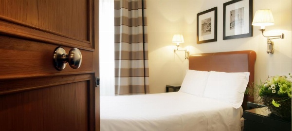 Hotel Albergo Santa Chiara image 1