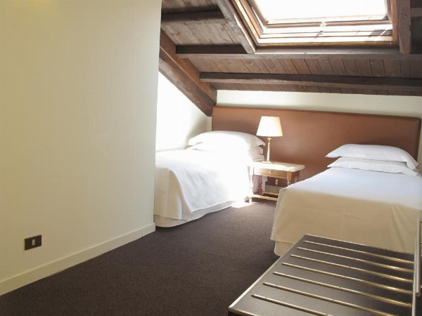 Hotel Albergo Santa Chiara image 11